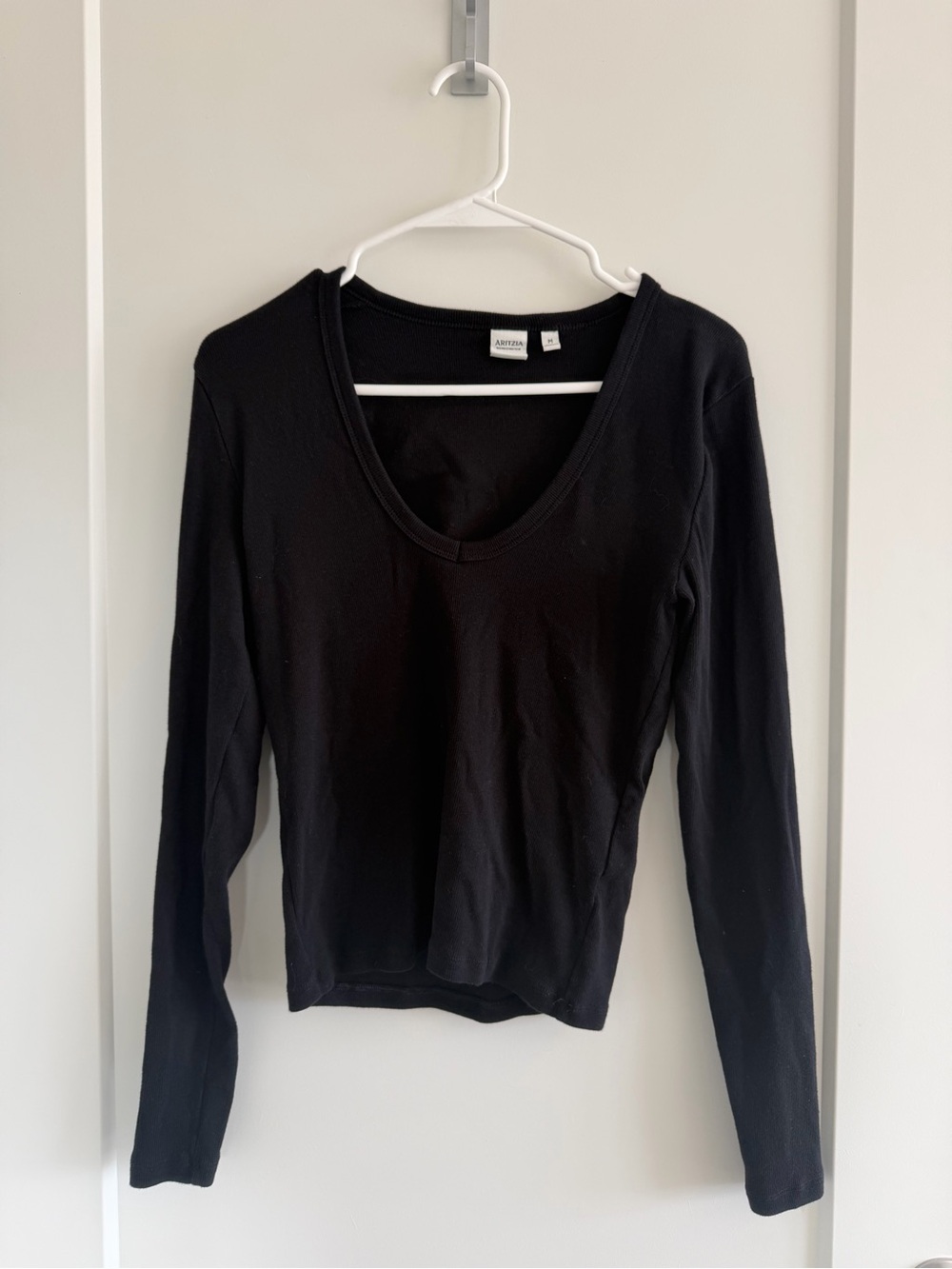 Aritzia Black Long-Sleeve Scoop Neck Top
